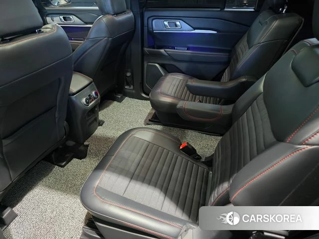 Ford Explorer 6th Generation 2025 Цвет галактики из Кореи, фото 5