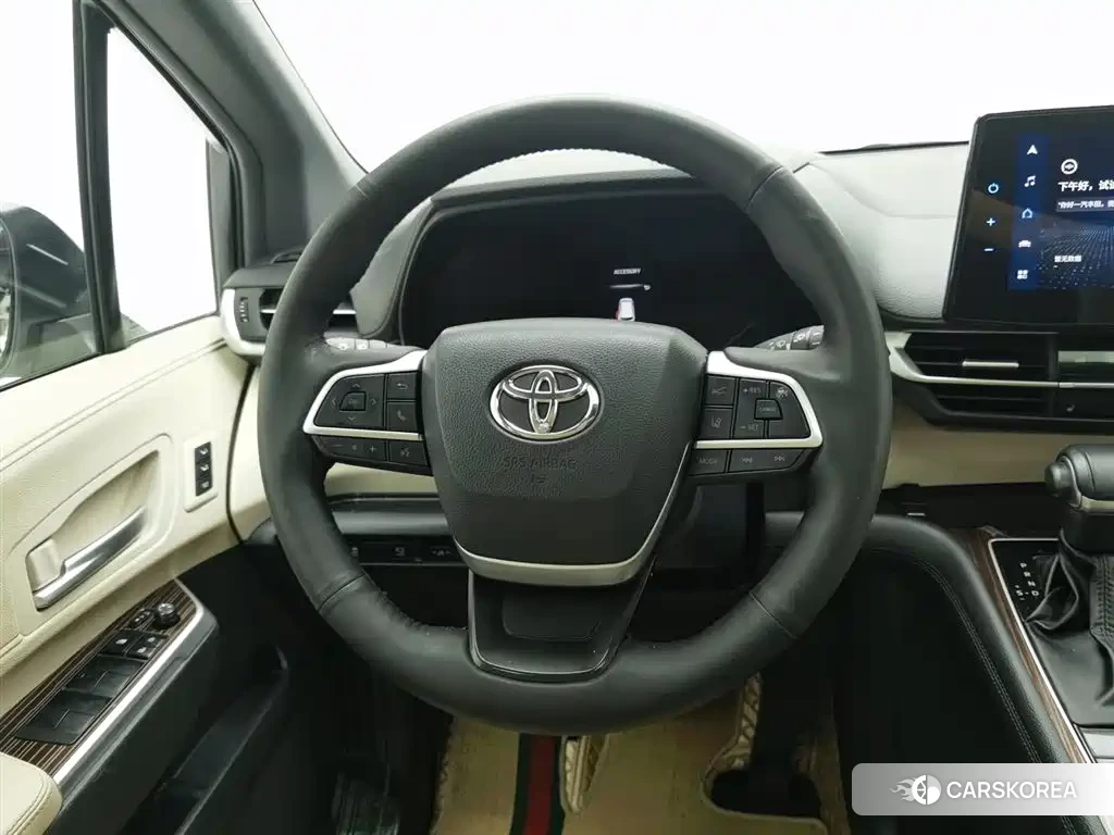 Toyota Grevia 2023 Белый из Китая, фото 5