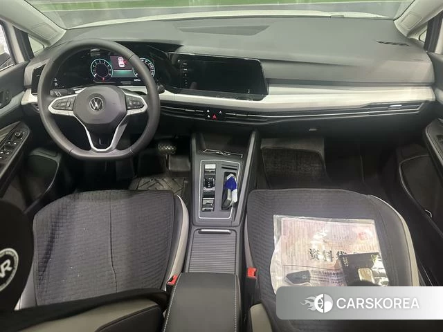 Volkswagen Golf 2022 Белый из Китая, фото 5