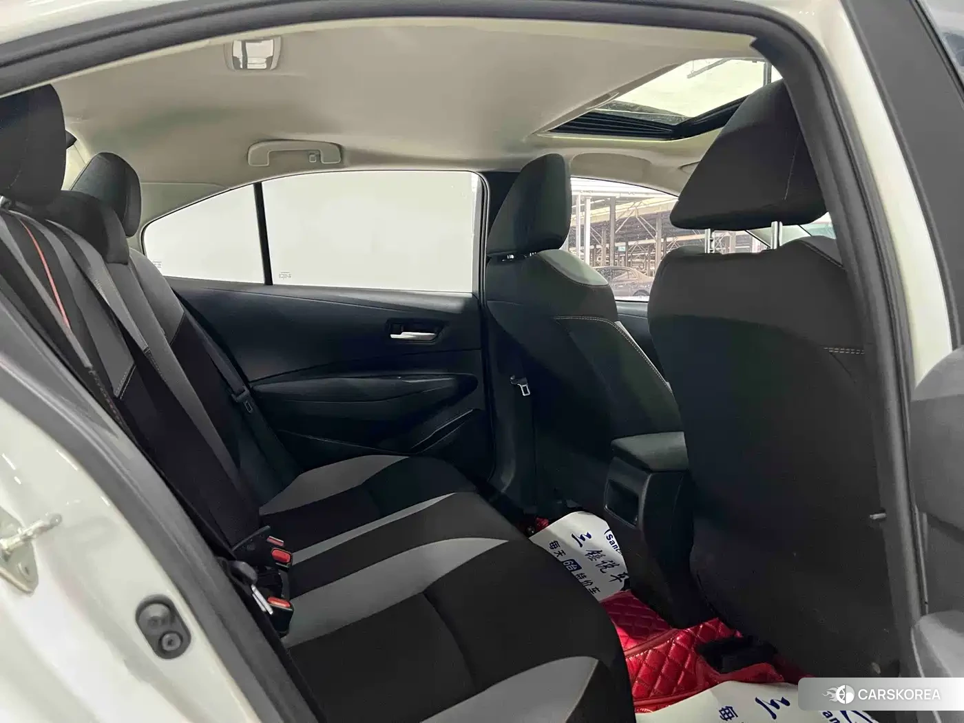 Toyota Corolla 2022 Белый из Китая, фото 5
