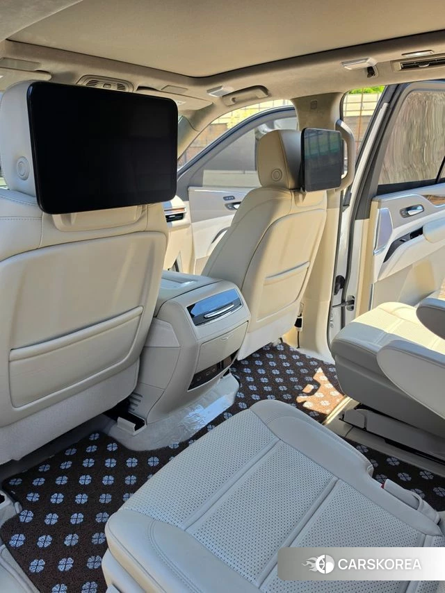 Cadillac Escalade 5th Generation 2023 Белый из Кореи, фото 5