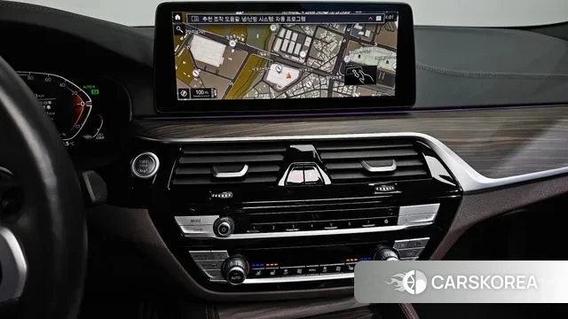 BMW 5 Series (G30) 2020 Белый из Кореи, фото 5