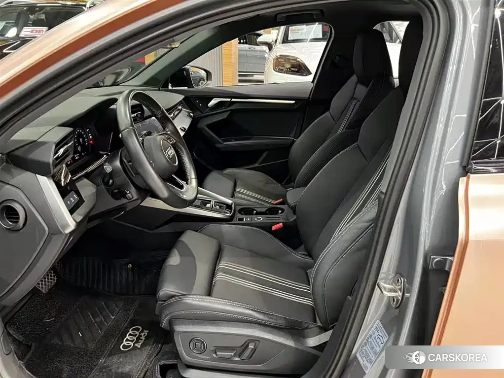 Audi A3 2021 Silver/gray из Китая, фото 5