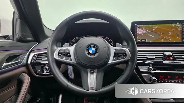 BMW 5 Series (G30) 2021 Белый из Кореи, фото 5