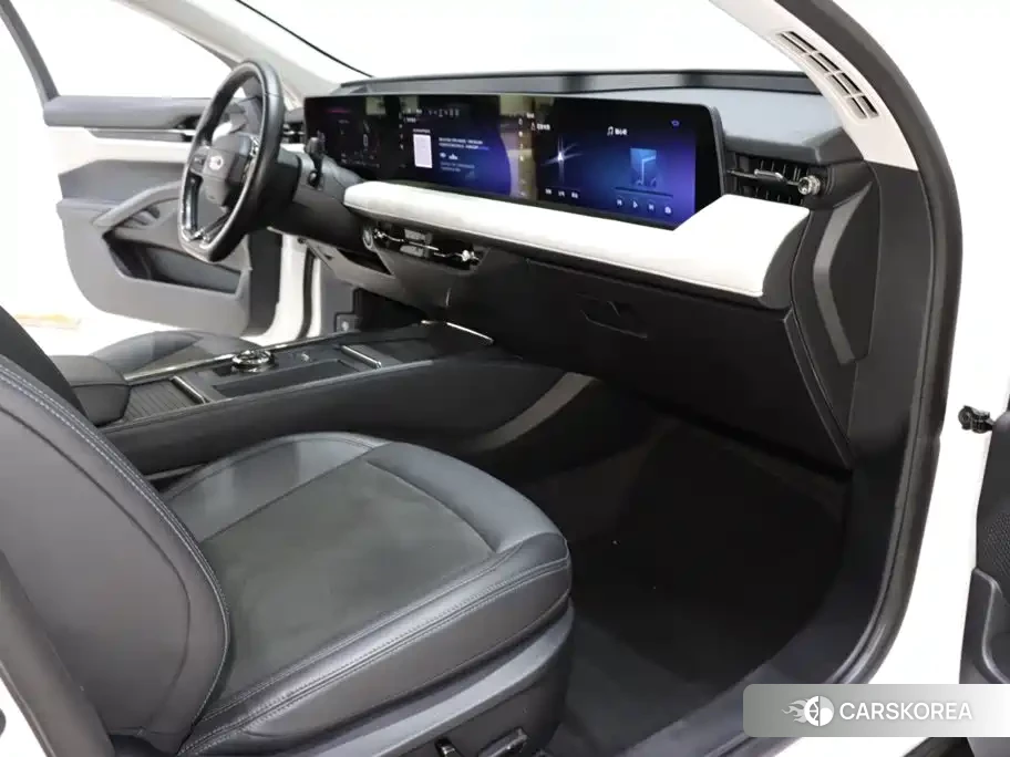 Ford Evos 2023 Белый из Китая, фото 5