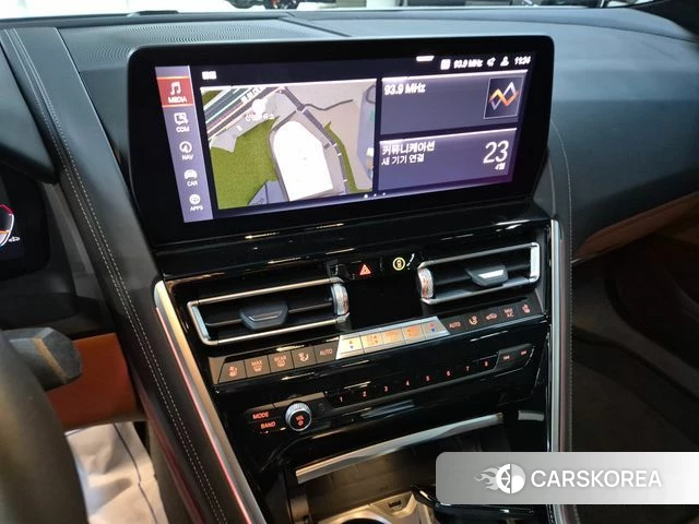 BMW 8 Series (G15) 2024 Белый из Кореи, фото 5