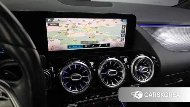 Mercedes-Benz GLA - Class H247 2021 Белый из Кореи, фото 5