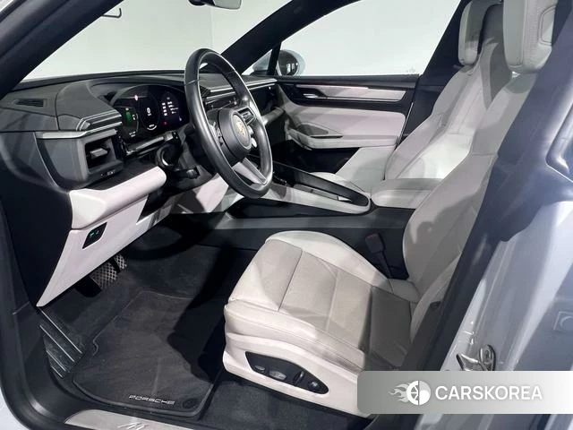 Porsche Macan EV 2024 Белый из Китая, фото 5