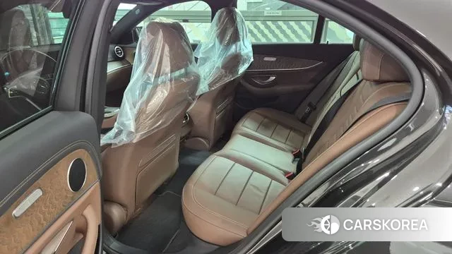 Mercedes-Benz E-Class W213 2021 Серый из Кореи, фото 5