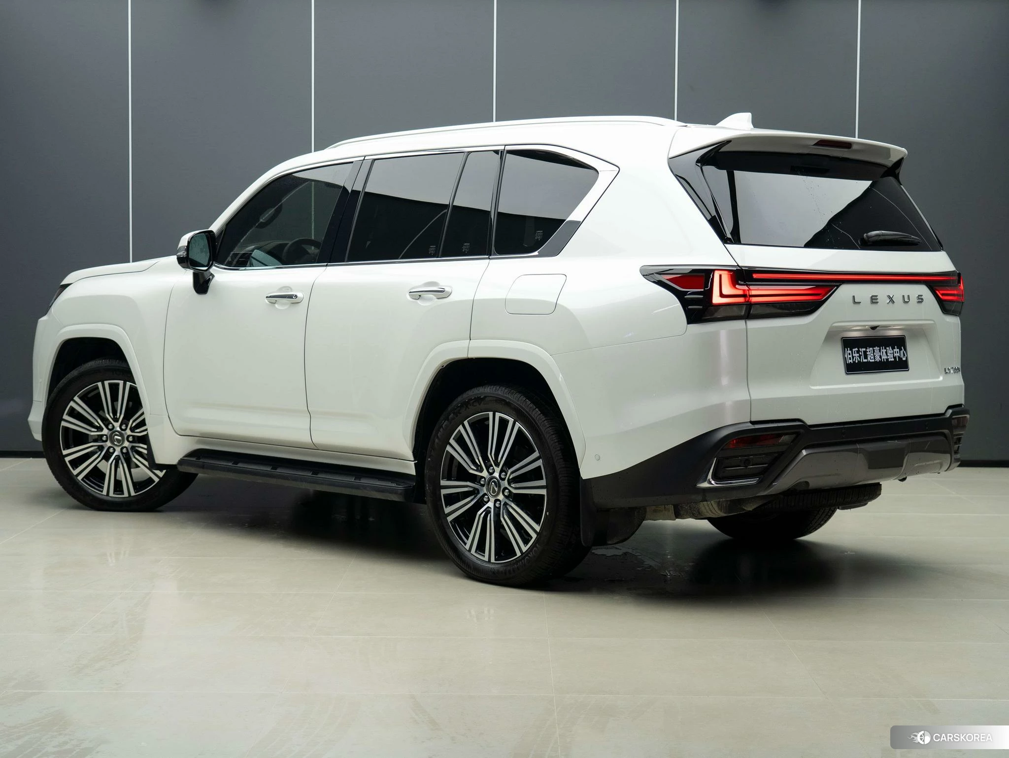 Lexus LX 2024 Белый из Китая, фото 5
