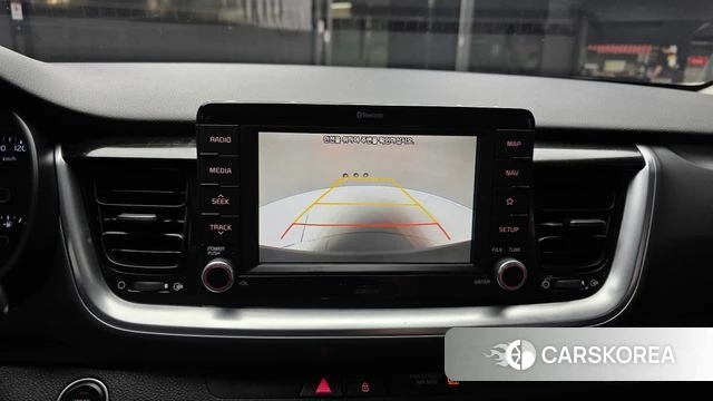 Kia Stonic 2018 Белый из Кореи, фото 5