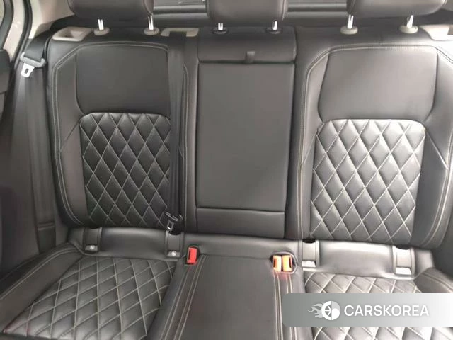 Volkswagen Golf 2024 Белый из Китая, фото 5