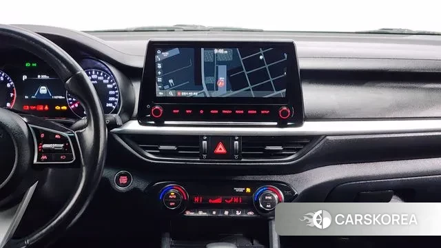 Kia The New K3 2nd generation 2021 Белый из Кореи, фото 5