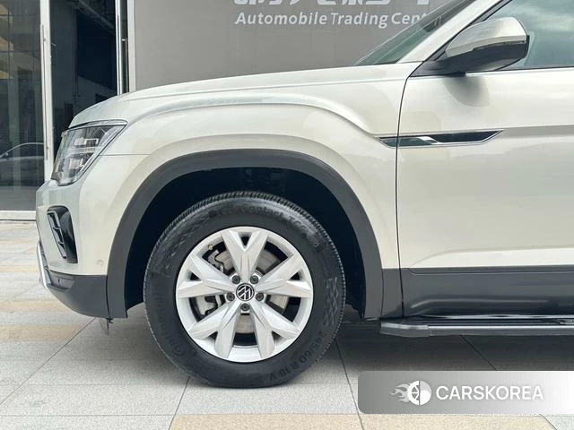 Volkswagen Tourang 2022 Серебристо-серый из Китая, фото 5