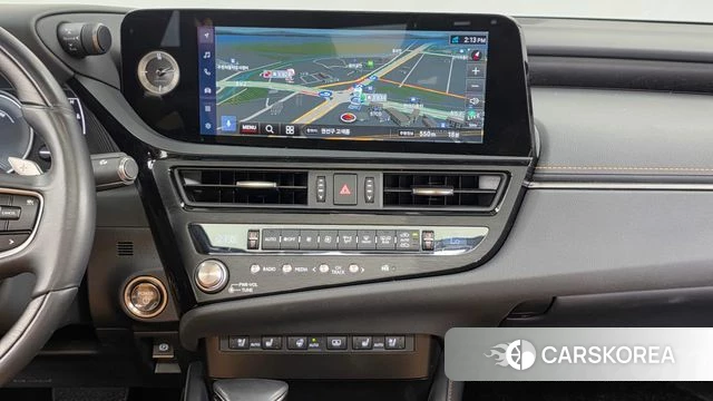 Lexus ES300h 7th generation 2024 Белый из Кореи, фото 5