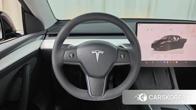 Tesla Model Y 2023 Черный из Кореи, фото 5