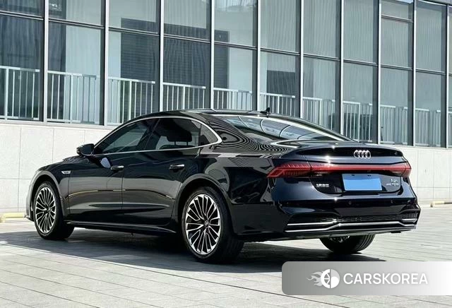 Audi A7L 2024 Черный из Китая, фото 5