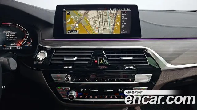 BMW 5 Series (G30) 2020 Синий из Кореи, фото 5