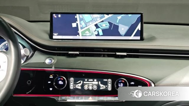 Genesis GV70 2023 Белый из Кореи, фото 5