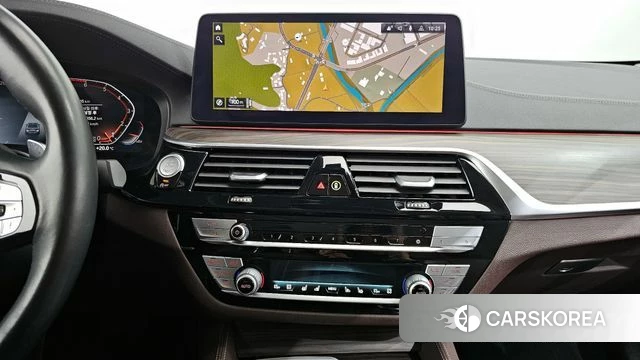 BMW 5 Series (G30) 2021 Черный из Кореи, фото 5