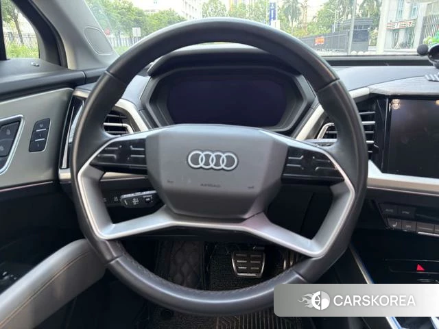 Audi Q5 e-tron 2022 Белый из Китая, фото 5
