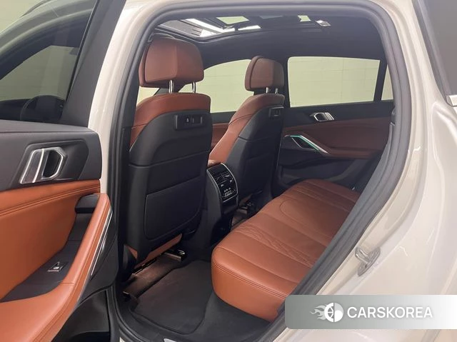 BMW X6 (G06) 2022 Белый из Кореи, фото 5