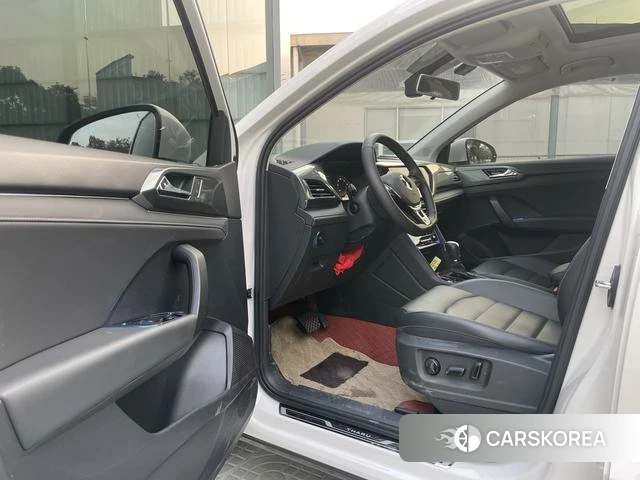Volkswagen Tuyue 2022 Белый из Китая, фото 5