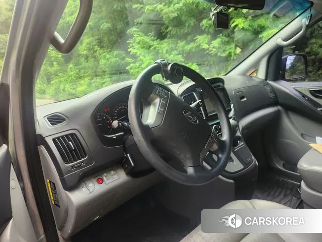 Hyundai Grand Starex 2018 Серебристо-серый из Кореи, фото 5