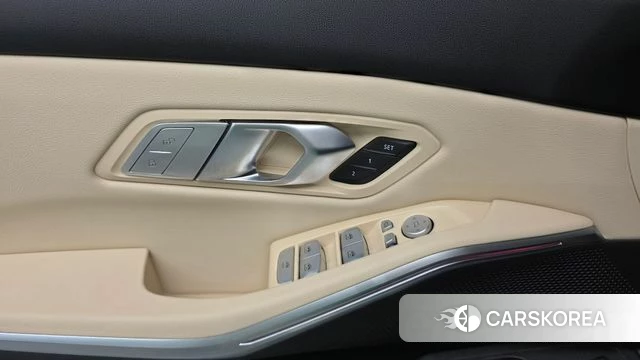 BMW 3 Series (G20) 2023 Белый из Кореи, фото 5