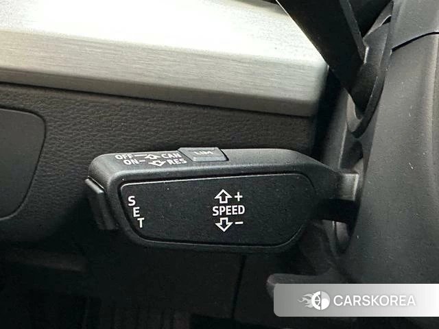 Audi Q5L 2021 Черный из Китая, фото 5