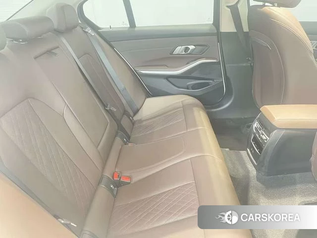 BMW 3 series 2024 Белый из Китая, фото 5