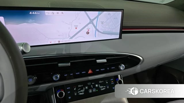 Genesis GV70 2024 Белый из Кореи, фото 5
