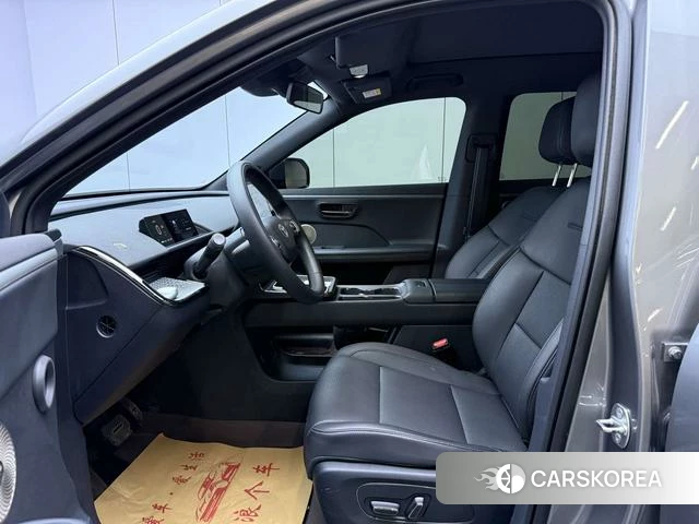 Toyota Platinum Wisdom 3X 2025 Серебристо-серый из Китая, фото 5