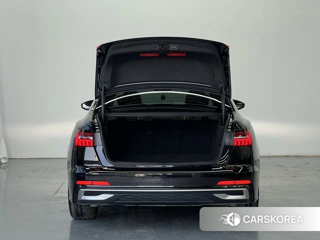Audi A6L 2025 Черный из Китая, фото 5