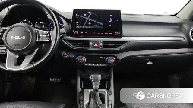 Kia The New K3 2nd generation 2021 Белый из Кореи, фото 5