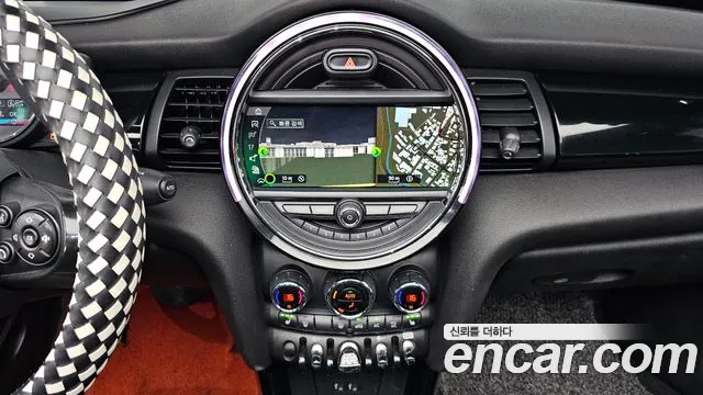 Mini Cooper Convertible 2019 Жемчужный цвет из Кореи, фото 5