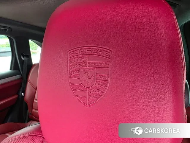 Porsche New Cayenne 2018 Серебристо-серый из Кореи, фото 5