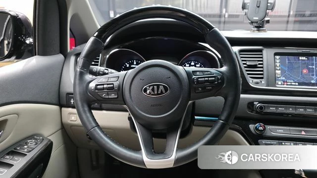 Kia The New Carnival 2018 Серый из Кореи, фото 5