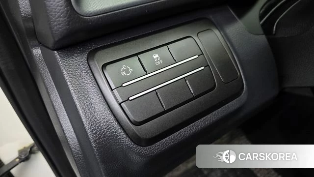 Ssangyong Tivoli Armor 2018 Белый из Кореи, фото 5