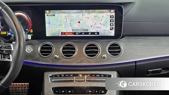 Mercedes-Benz E-Class W213 2023 Белый из Кореи, фото 5