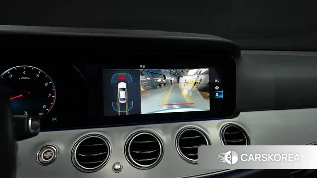 Mercedes-Benz E-Class W213 2021 Серебряный из Кореи, фото 5