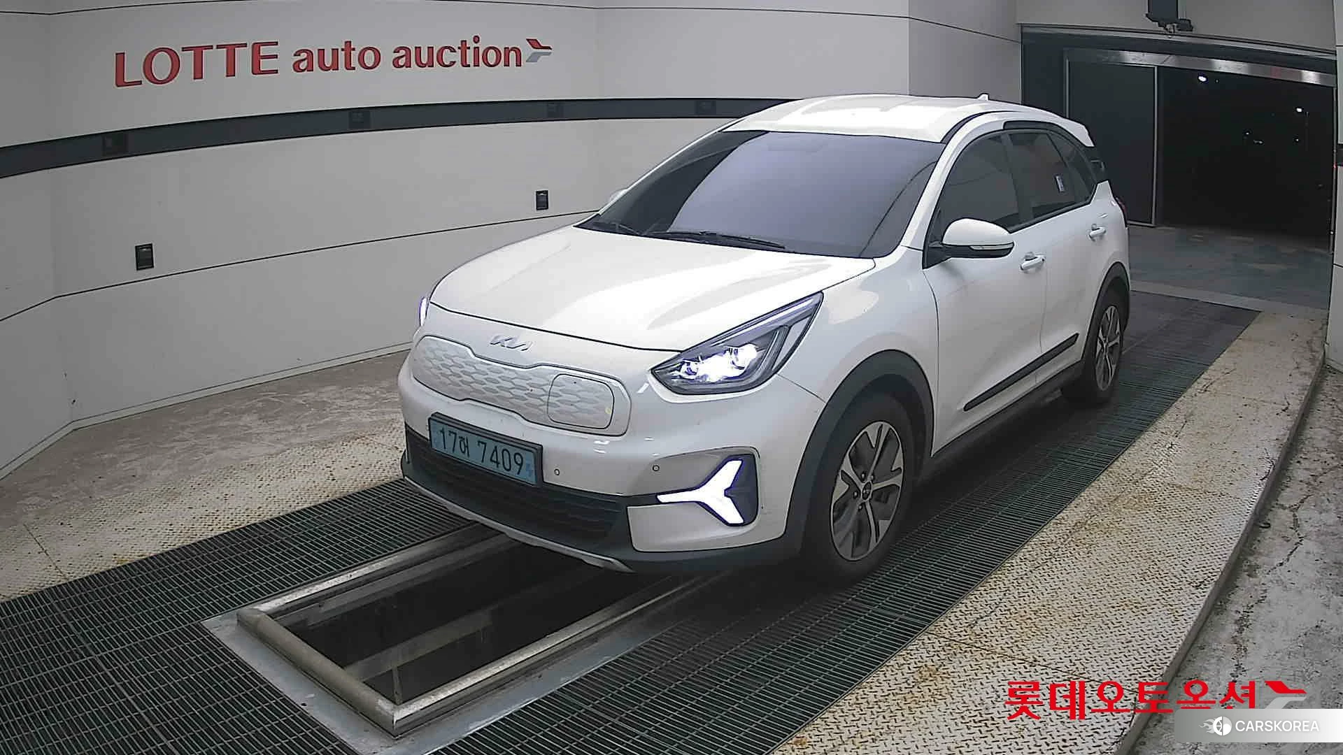 Kia Niro Plus 2023 Clear White из Кореи, фото 5