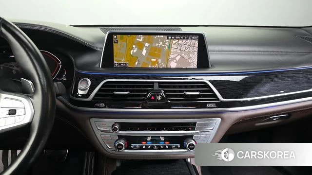 BMW 7 Series (G11) 2021 Черный из Кореи, фото 5