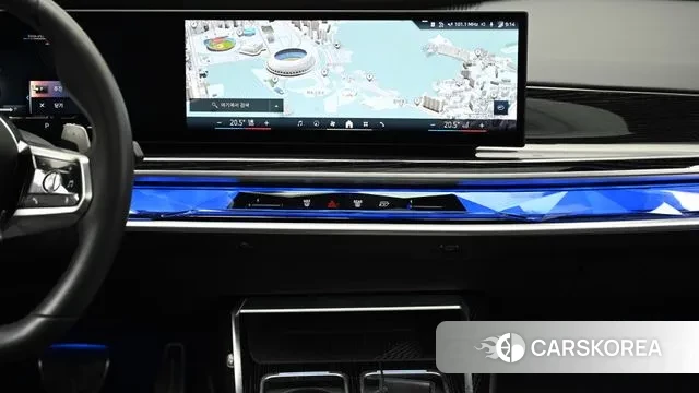 BMW 7 Series (G70) 2023 Серебристо-серый из Кореи, фото 5