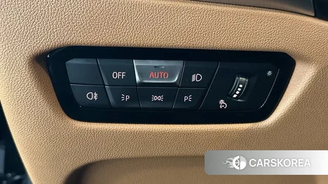 BMW 3 Series (G20) 2025 Черный из Кореи, фото 5