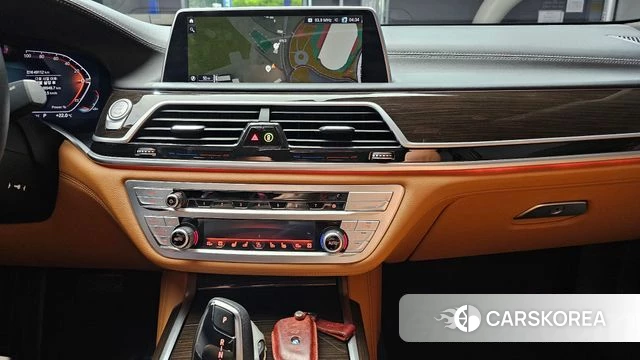 BMW 7 Series (G11) 2022 Черный из Кореи, фото 5