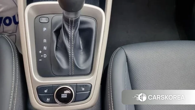 Hyundai Venue 2021 Светло-зеленый из Кореи, фото 5