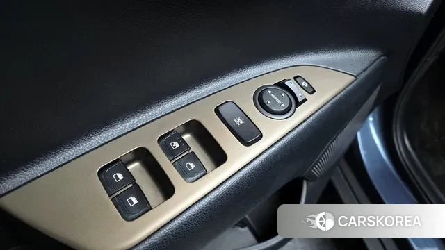 Kia Stonic 2019 Синий из Кореи, фото 5