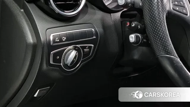 Mercedes-Benz GLC-Class X253 2018 Белый из Кореи, фото 5