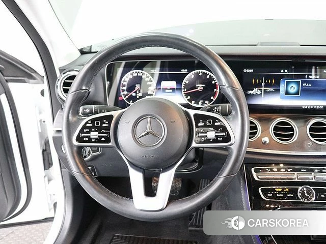 Mercedes-Benz E-Class W213 2020 Белый из Кореи, фото 5
